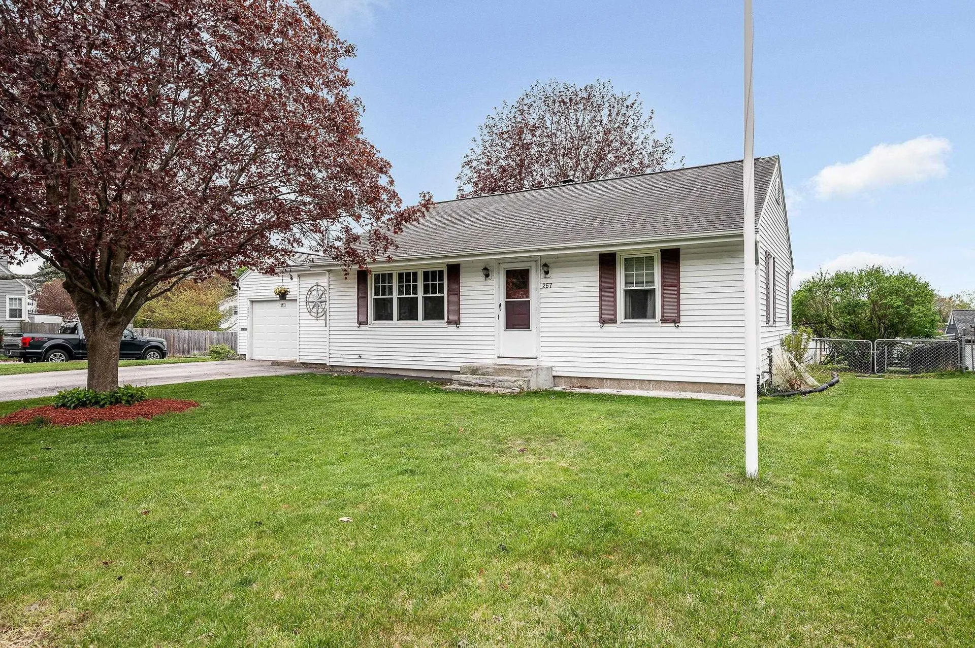 257 Seames Drive Manchester NH 03103-3945