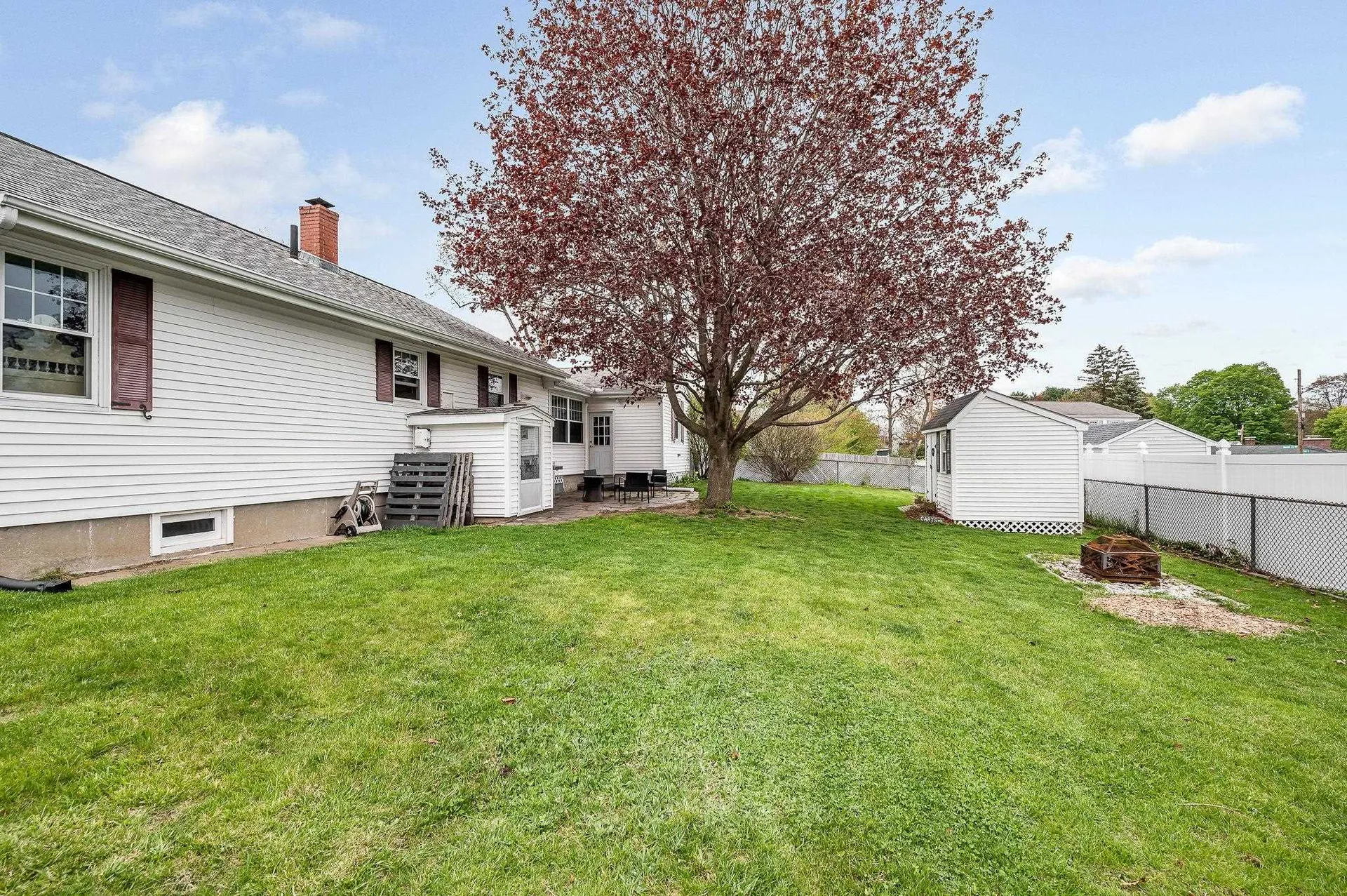 257 Seames Drive Manchester NH 03103-3945