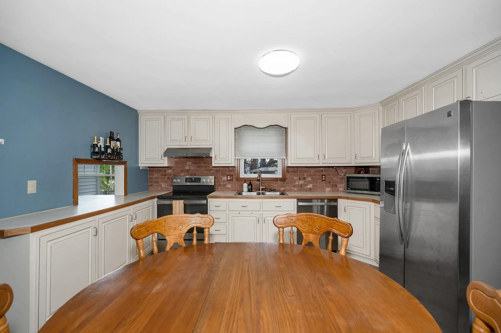 257 Seames Drive Manchester NH 03103-3945