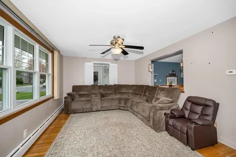 257 Seames Drive Manchester NH 03103-3945