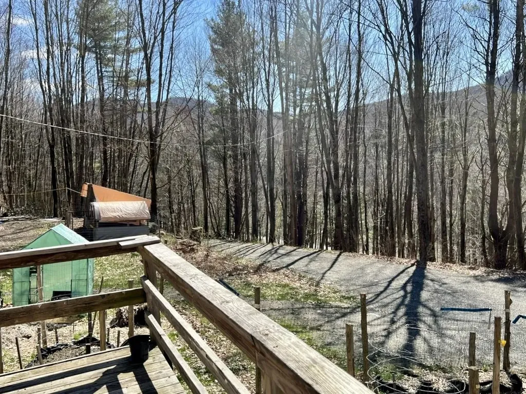 307 South Street Middletown Springs VT 05757