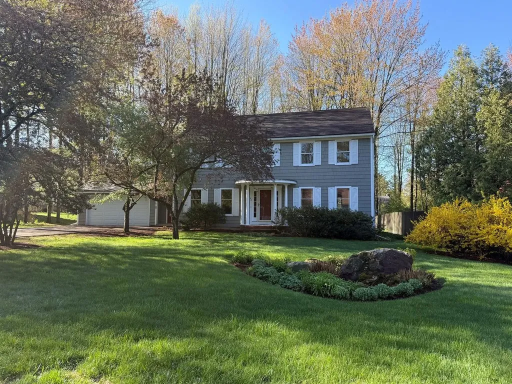 62 Summit Circle Shelburne VT 05482