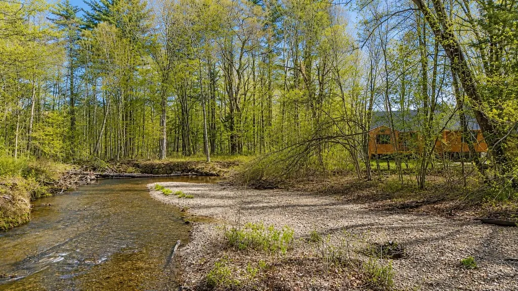 47 Captain Lovewell Lane Ossipee NH 03814