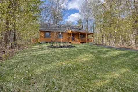 47 Captain Lovewell Lane Ossipee NH 03814
