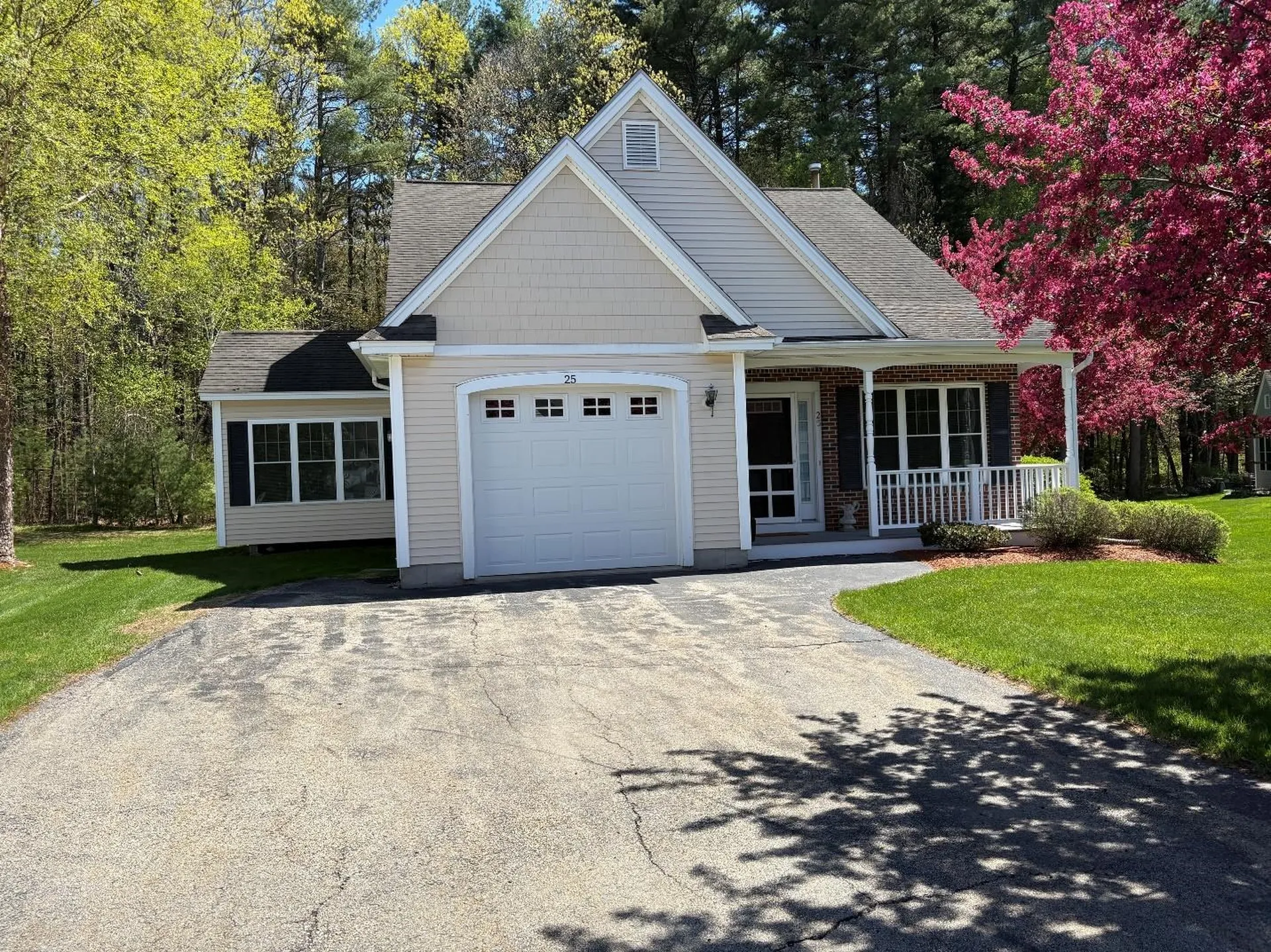 25 Oblate Drive Hudson NH 03051