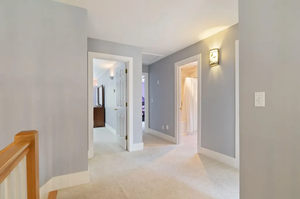15 Wiggin Way Stratham NH 03885