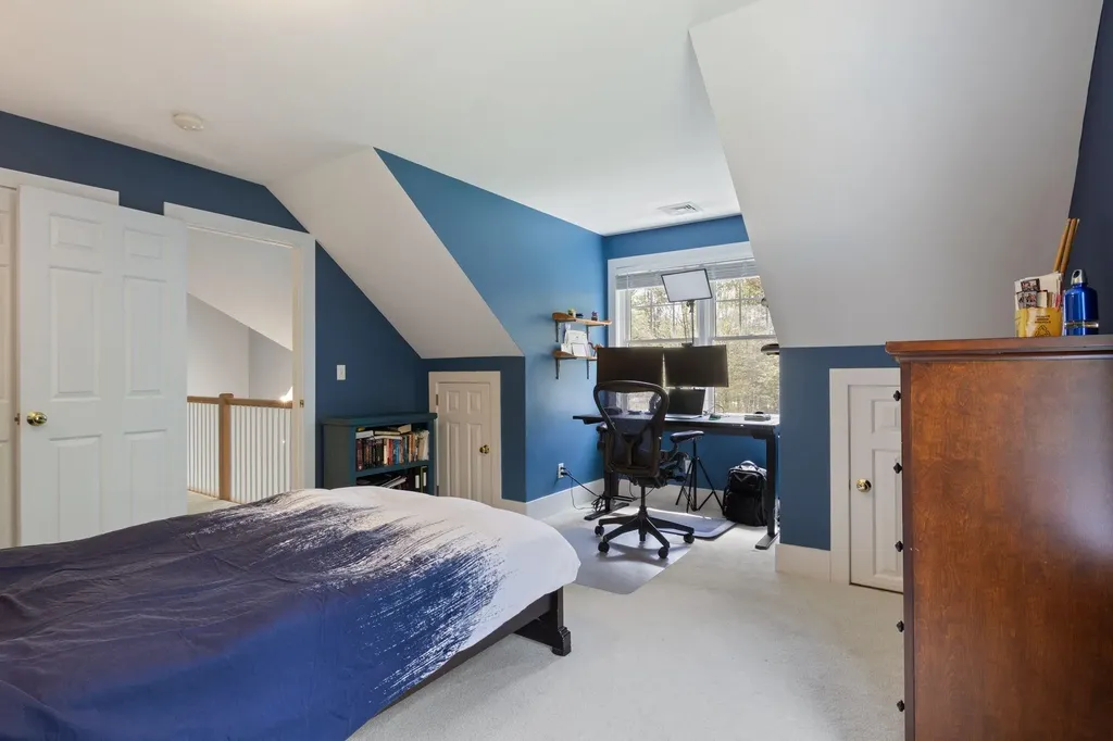 15 Wiggin Way Stratham NH 03885