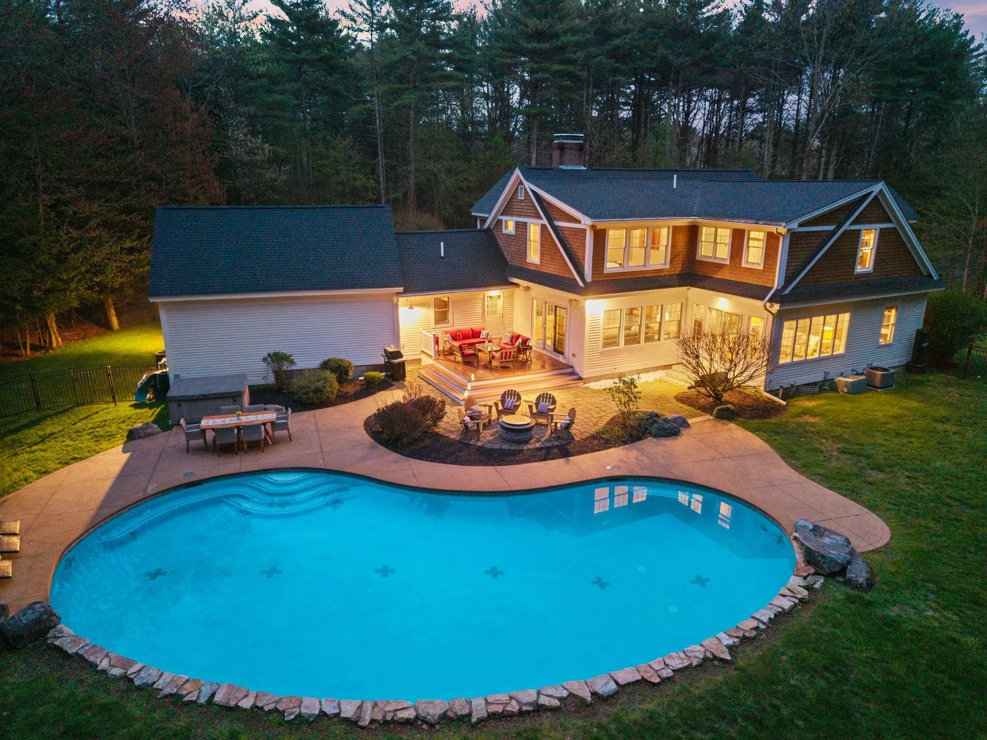 15 Wiggin Way Stratham NH 03885