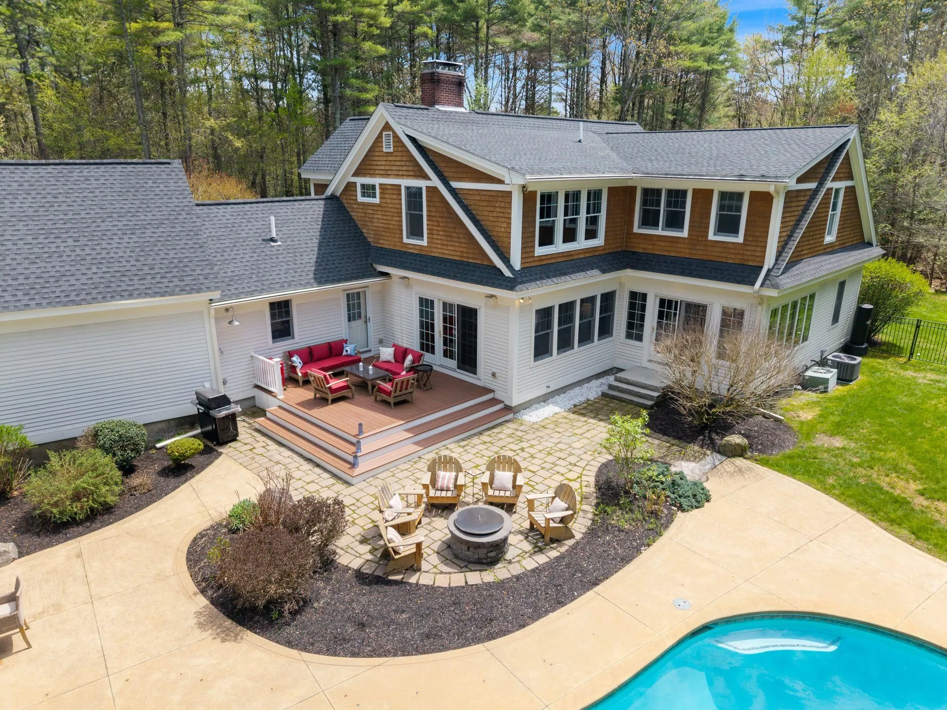 15 Wiggin Way Stratham NH 03885