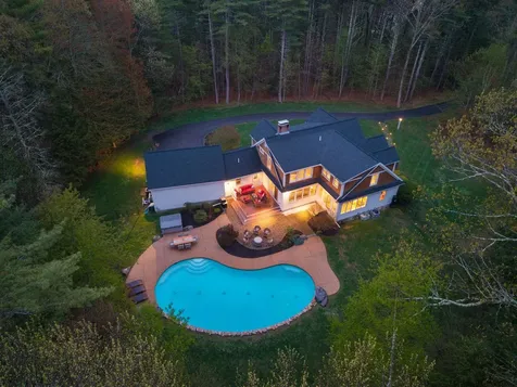 15 Wiggin Way Stratham NH 03885