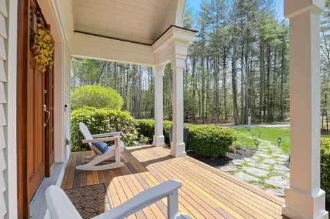 15 Wiggin Way Stratham NH 03885