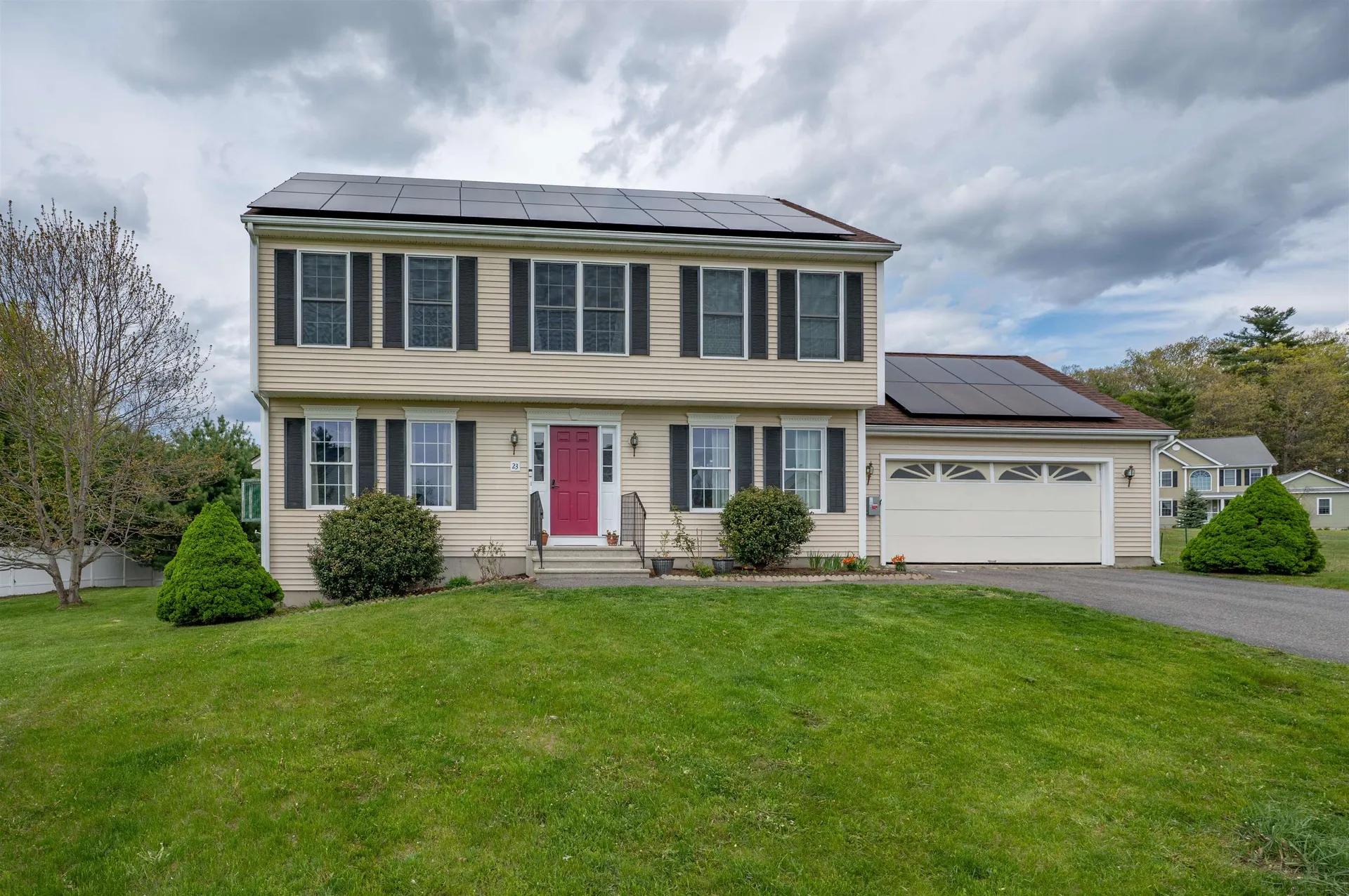 23 Normandy Way Nashua NH 03063