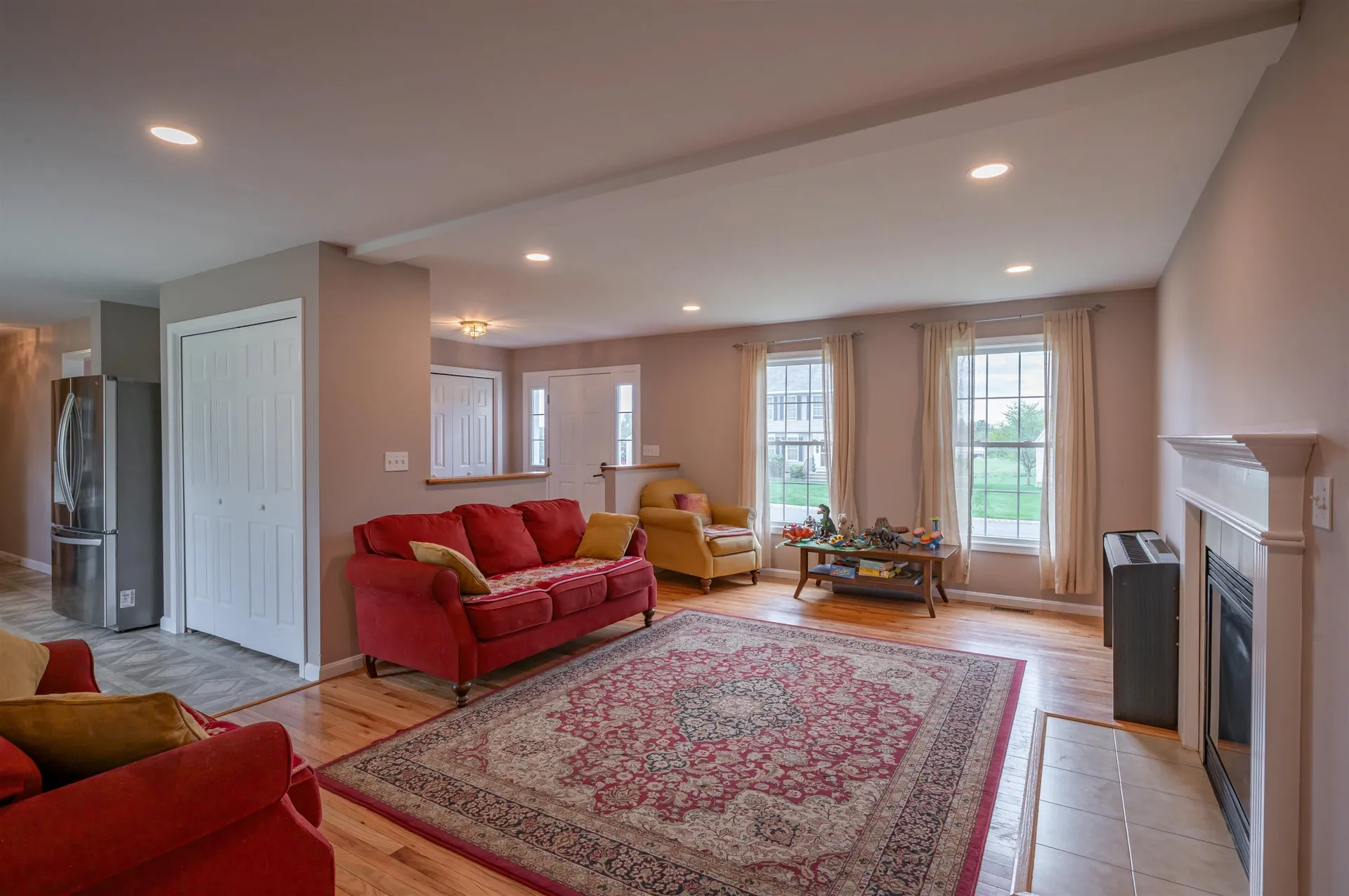23 Normandy Way Nashua NH 03063