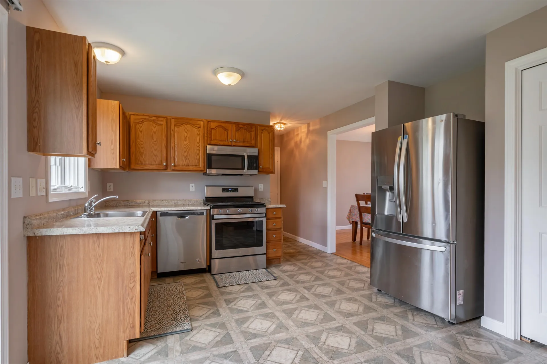 23 Normandy Way Nashua NH 03063