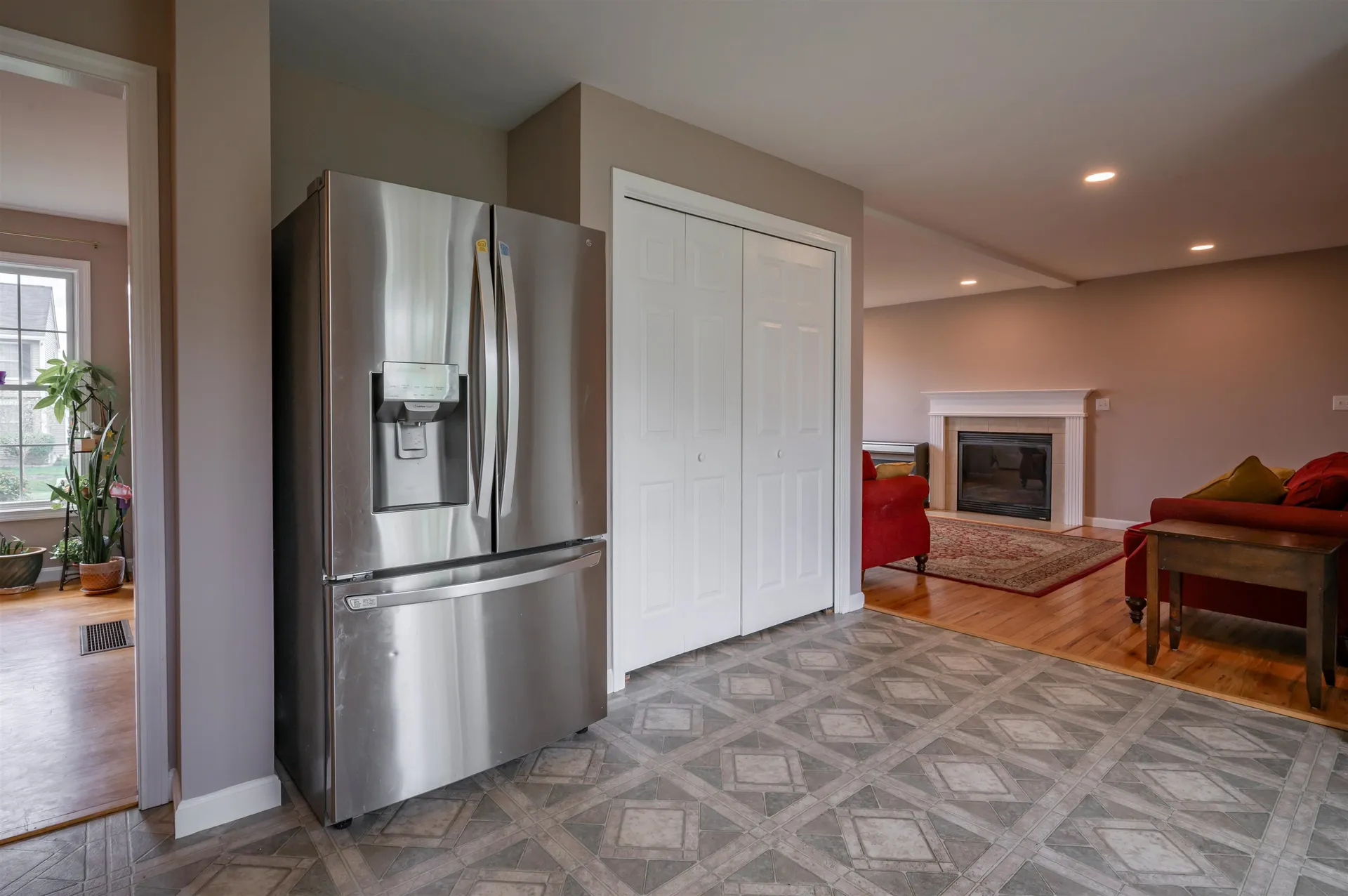 23 Normandy Way Nashua NH 03063