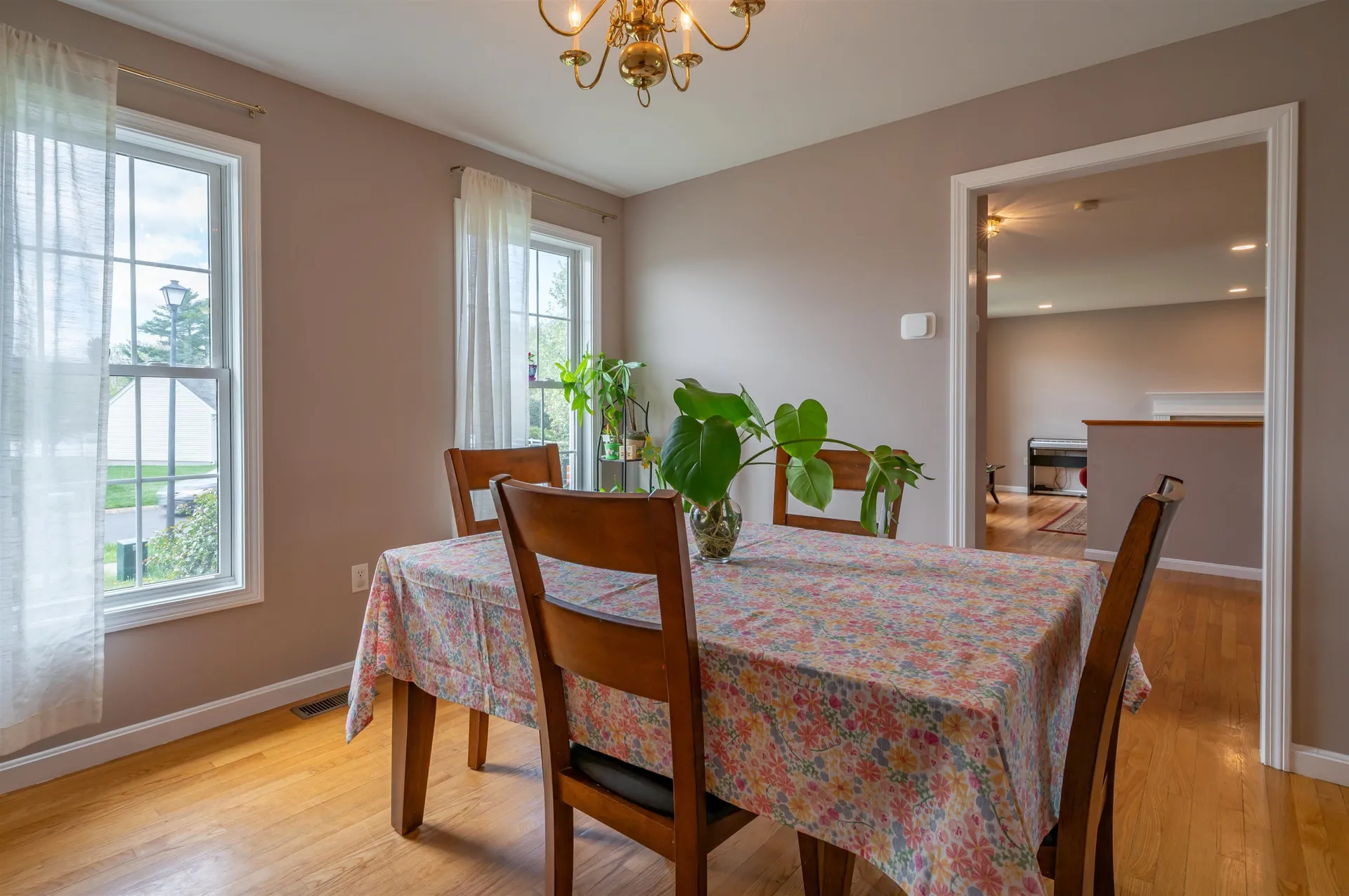 23 Normandy Way Nashua NH 03063