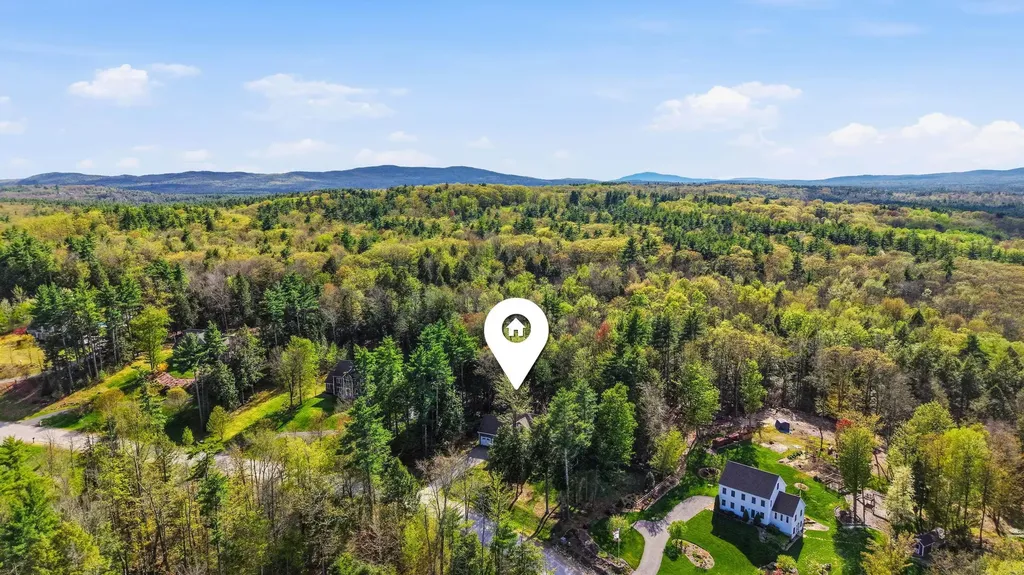 60 Christian Farm Drive New Boston NH 03070