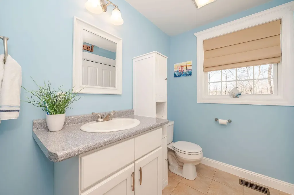 34 Coles Pond Road Somersworth NH 03878