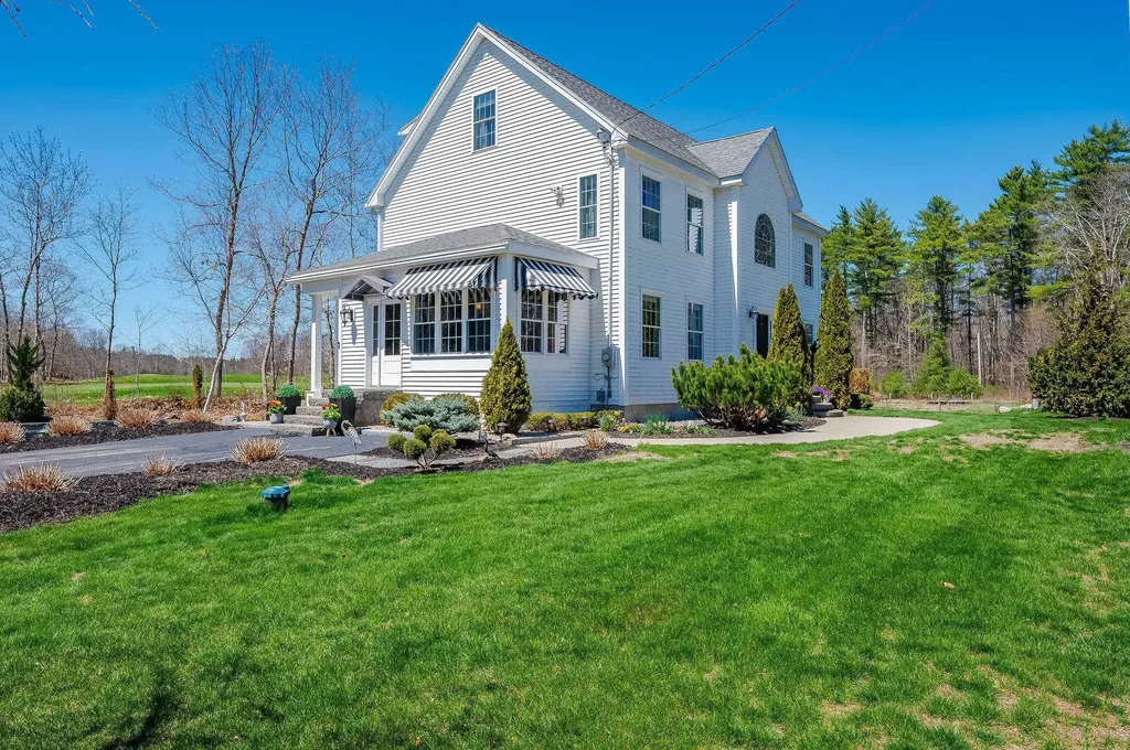 34 Coles Pond Road Somersworth NH 03878