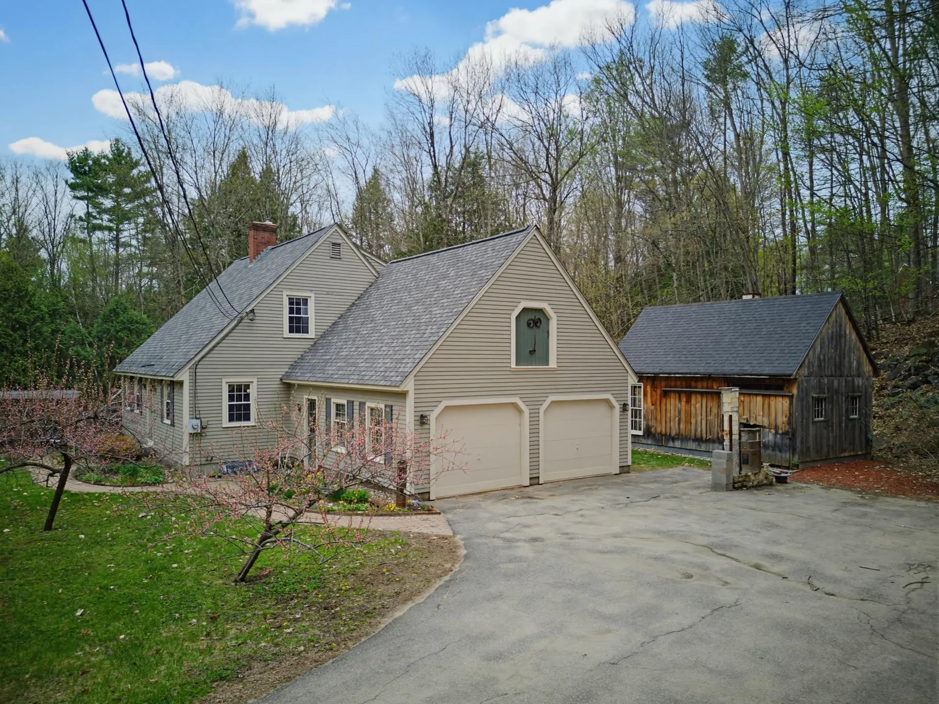 22 Hillview Drive Chichester NH 03258