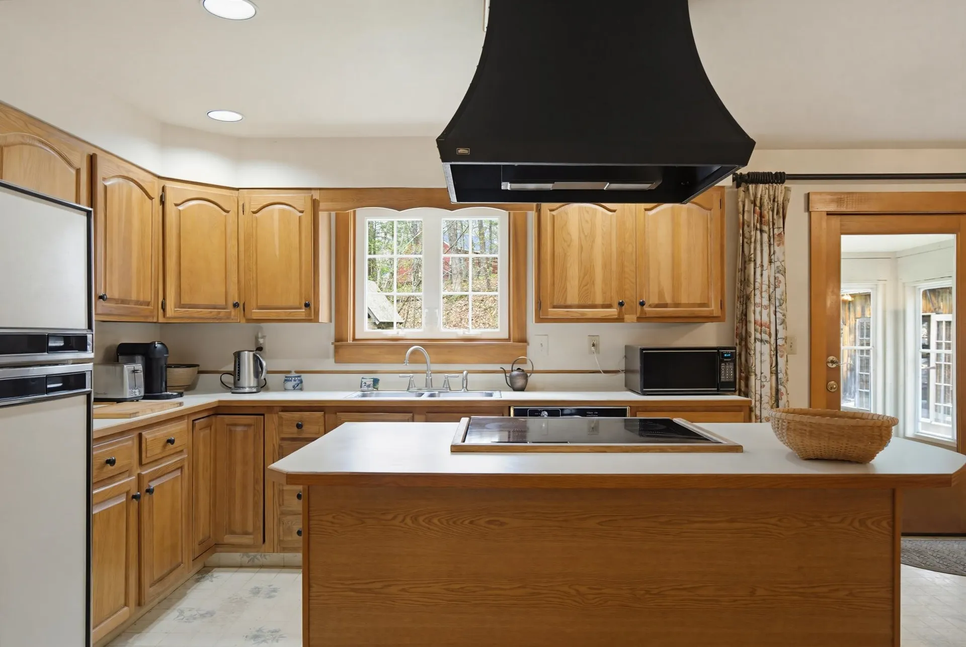 22 Hillview Drive Chichester NH 03258