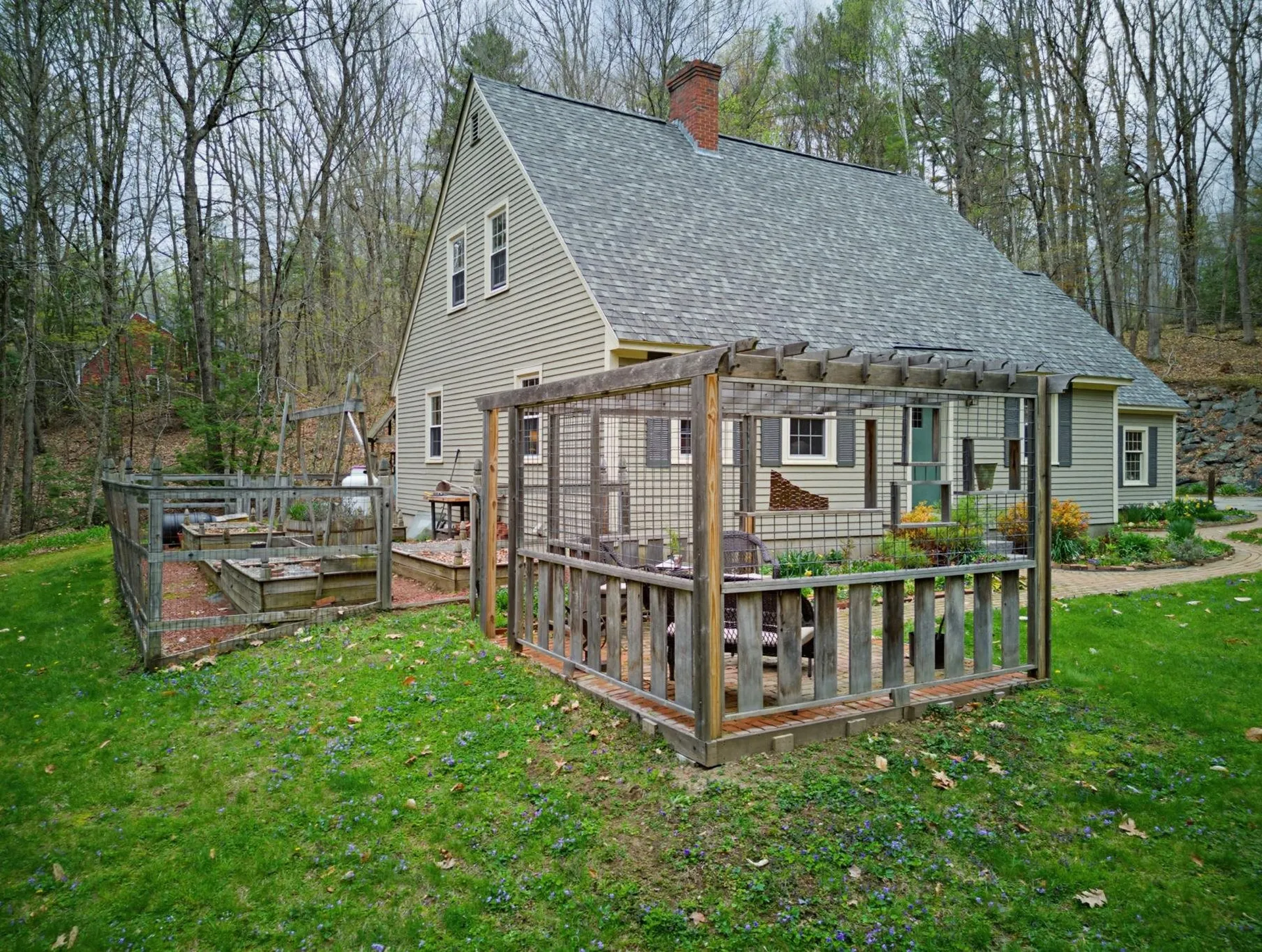 22 Hillview Drive Chichester NH 03258