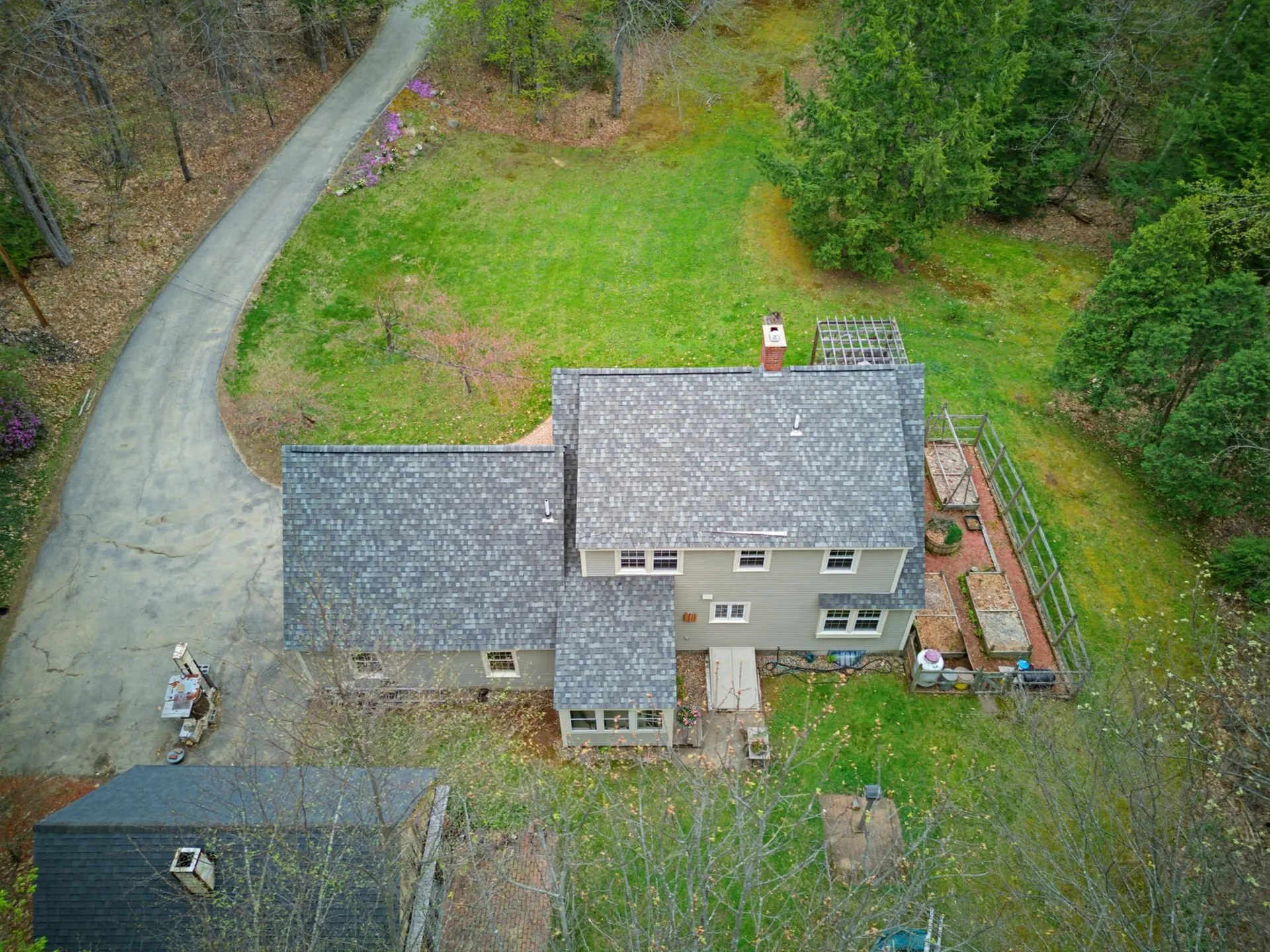 22 Hillview Drive Chichester NH 03258