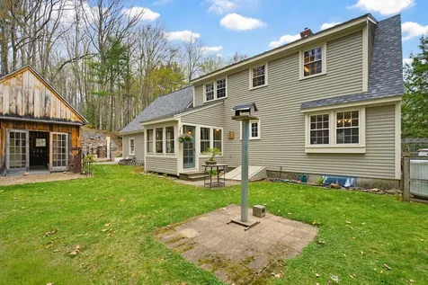 22 Hillview Drive Chichester NH 03258