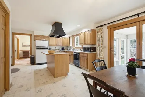 22 Hillview Drive Chichester NH 03258