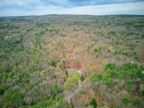 22 Hillview Drive Chichester NH 03258