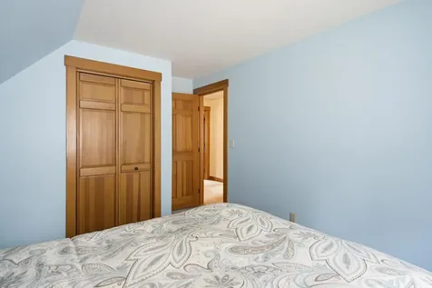 22 Hillview Drive Chichester NH 03258