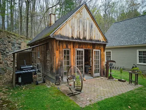 22 Hillview Drive Chichester NH 03258