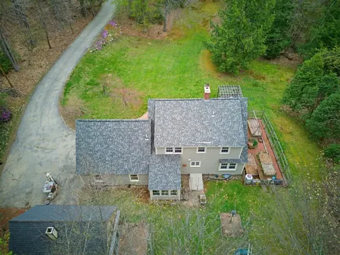 22 Hillview Drive Chichester NH 03258