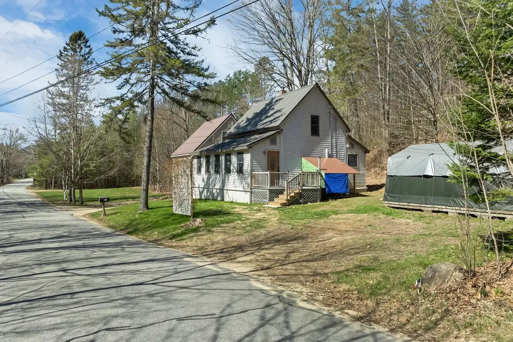 151/155 Mill Brook Road Thornton NH 03285
