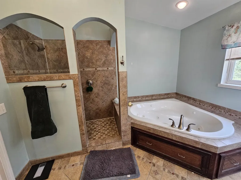 98 Cedarwood Terrace Georgia VT 05468