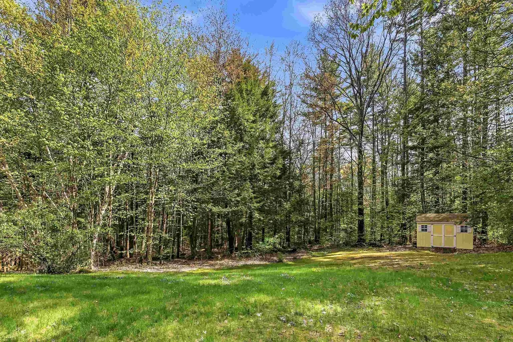 18 Meetinghouse Road Keene NH 03431