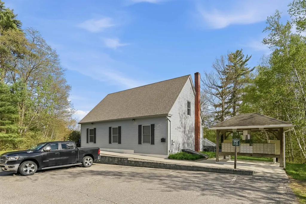 18 Meetinghouse Road Keene NH 03431