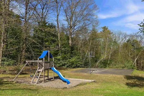 18 Meetinghouse Road Keene NH 03431