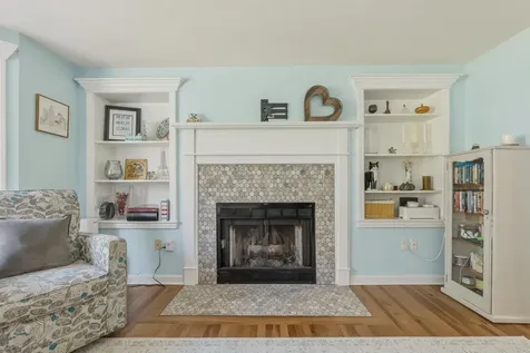 18 Meetinghouse Road Keene NH 03431