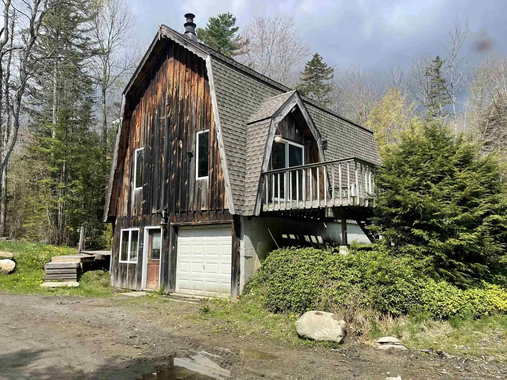 33 Forrest Lane Newfane VT 05345