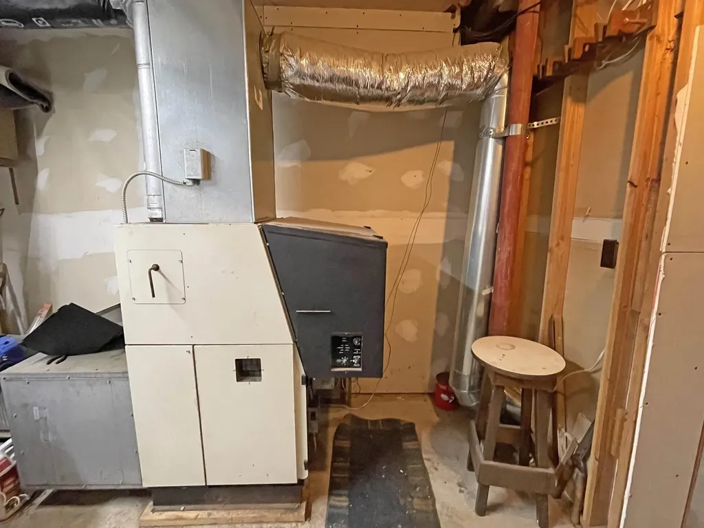 33 Forrest Lane Newfane VT 05345