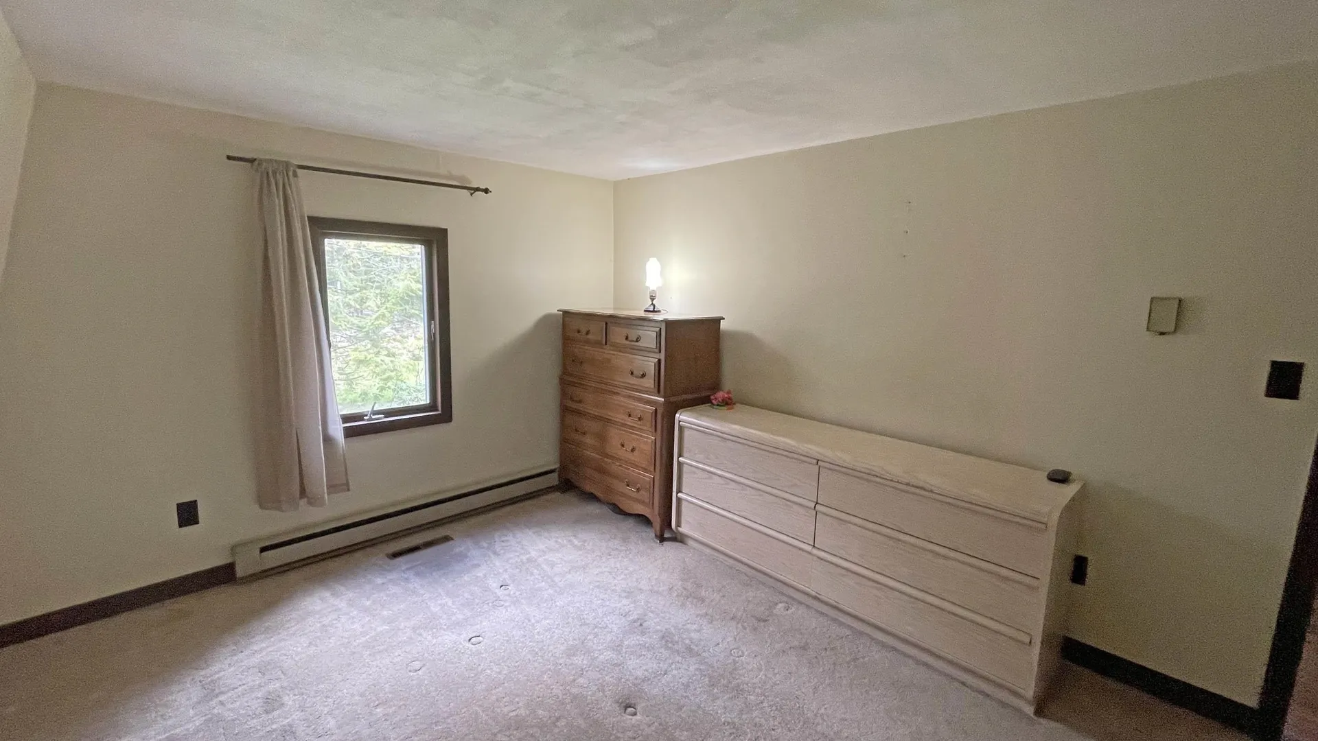 33 Forrest Lane Newfane VT 05345