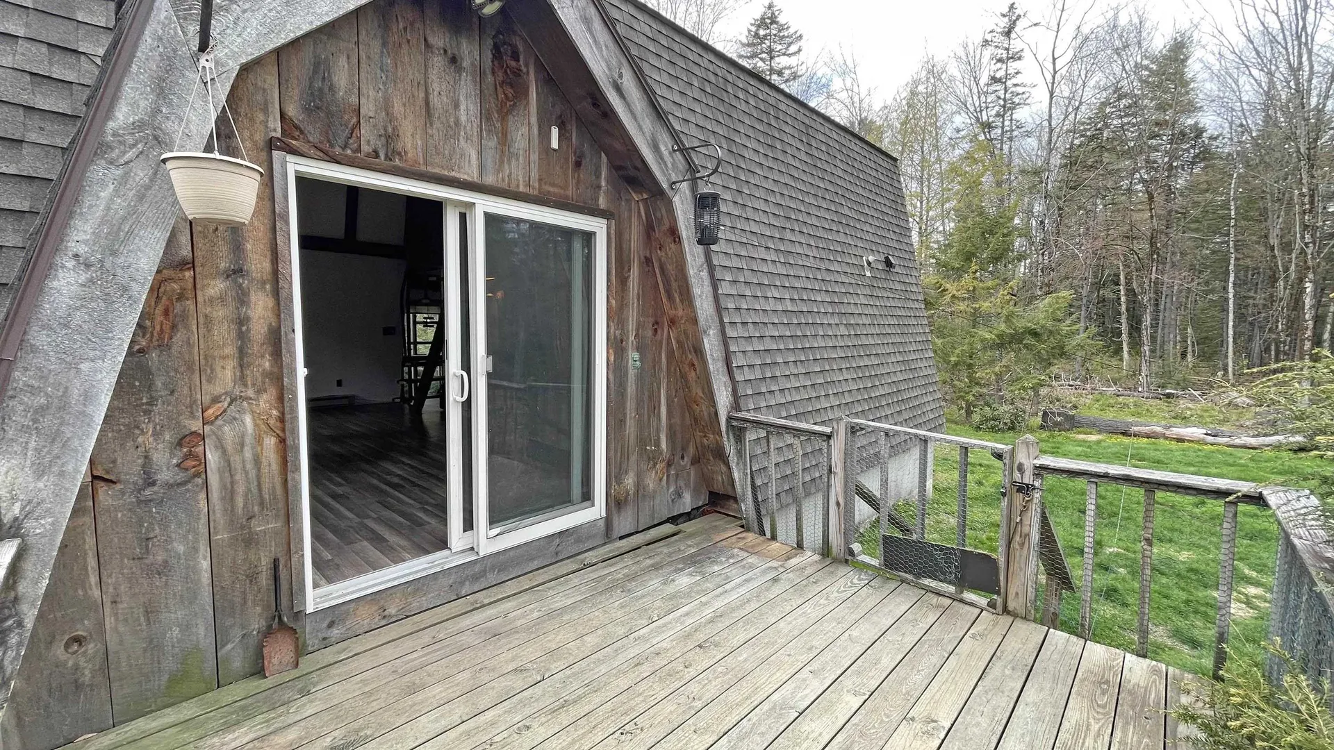 33 Forrest Lane Newfane VT 05345