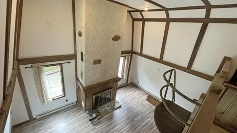 33 Forrest Lane Newfane VT 05345