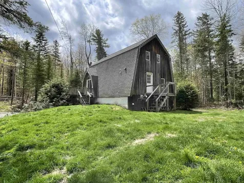 33 Forrest Lane Newfane VT 05345