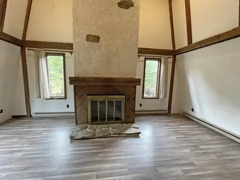 33 Forrest Lane Newfane VT 05345