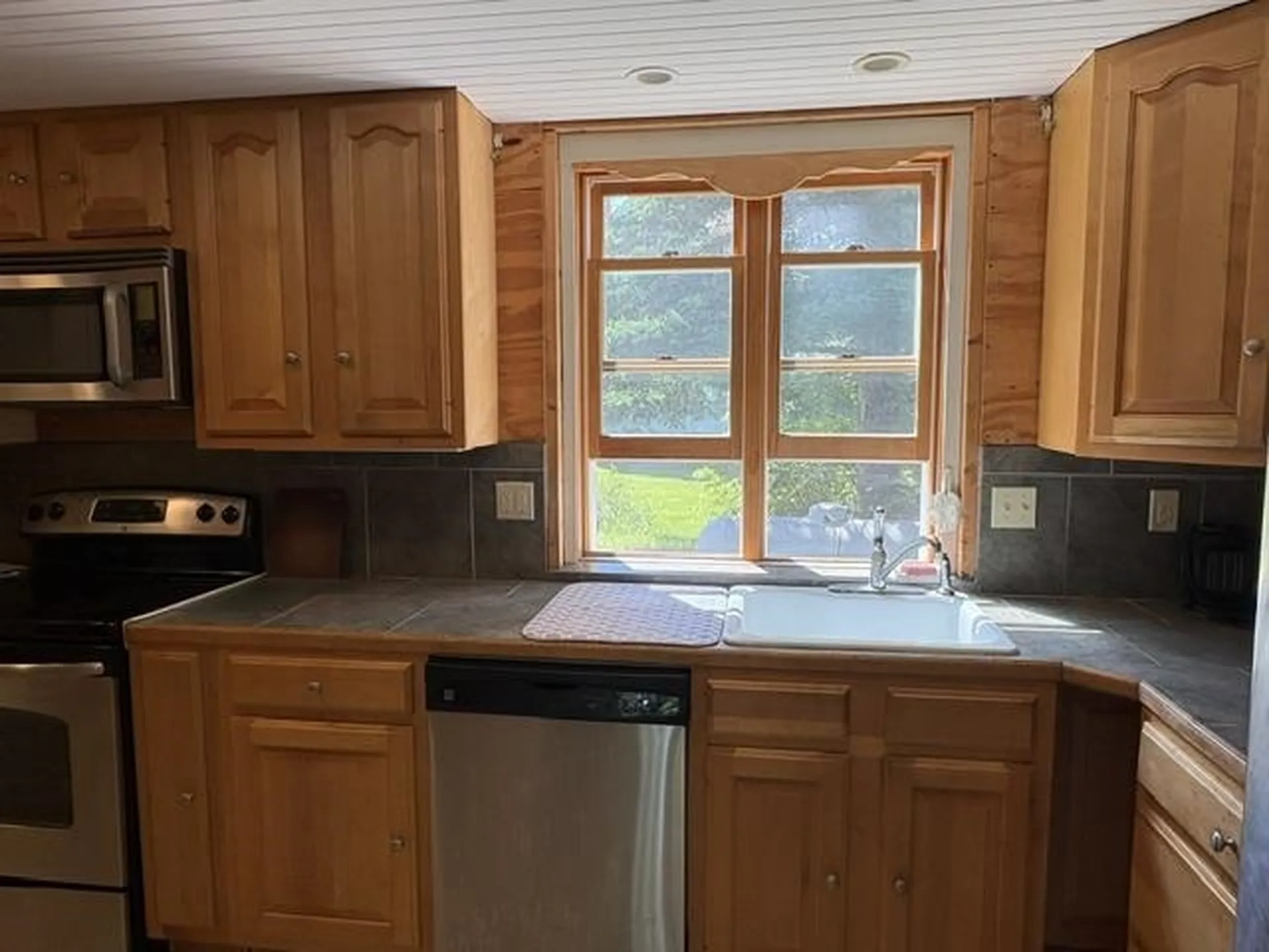11 Maple Street Woodstock VT 05091