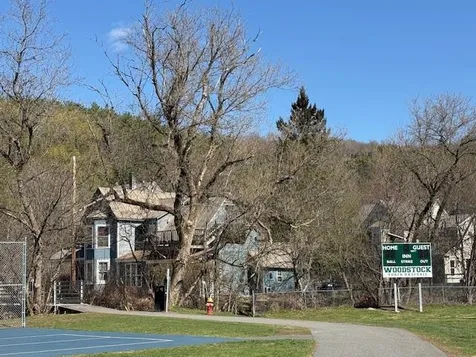 11 Maple Street Woodstock VT 05091