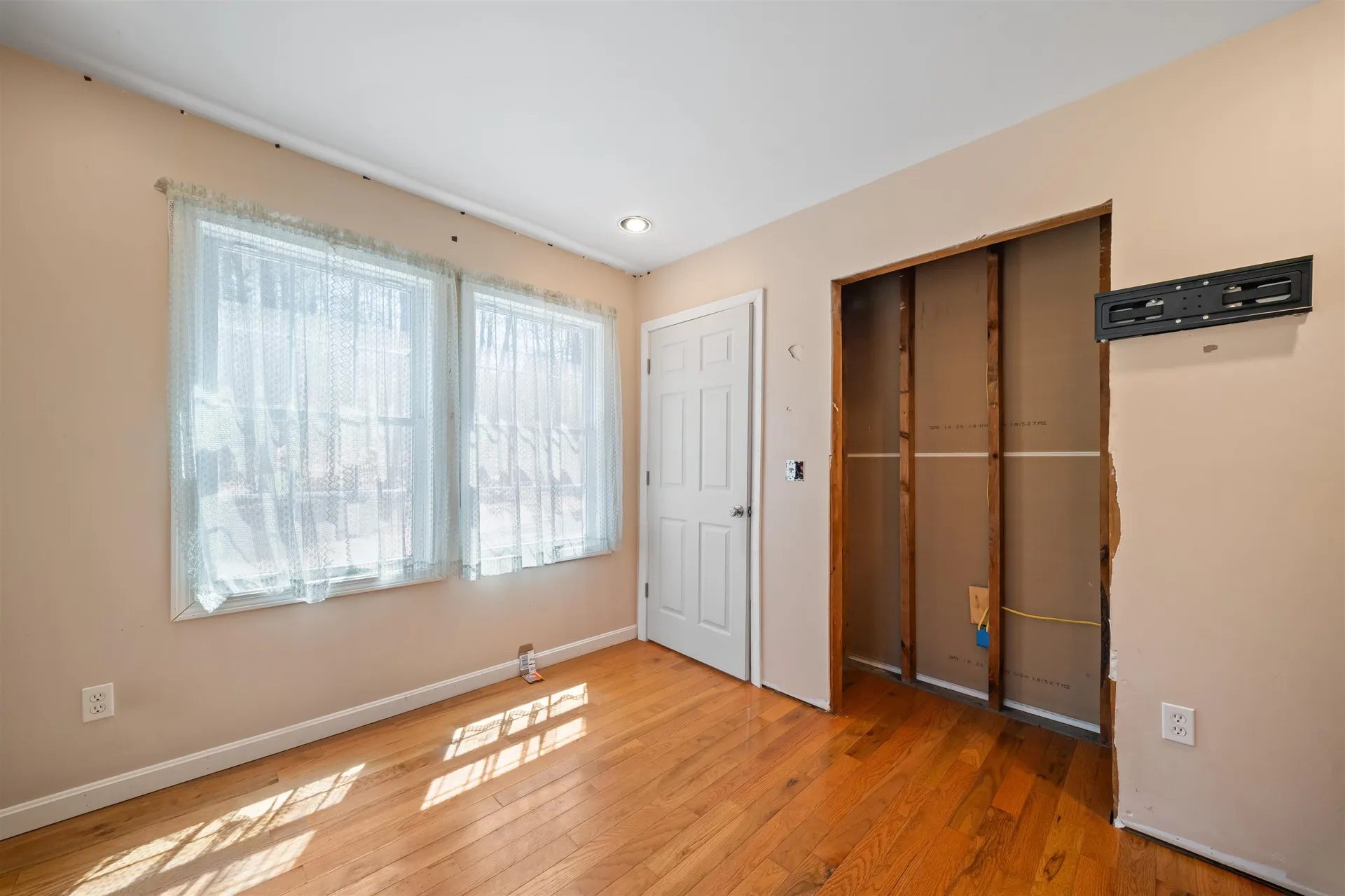 7&8 Spruce Lane Sandown NH 03873