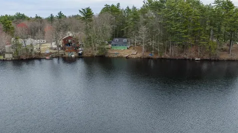 7&8 Spruce Lane Sandown NH 03873
